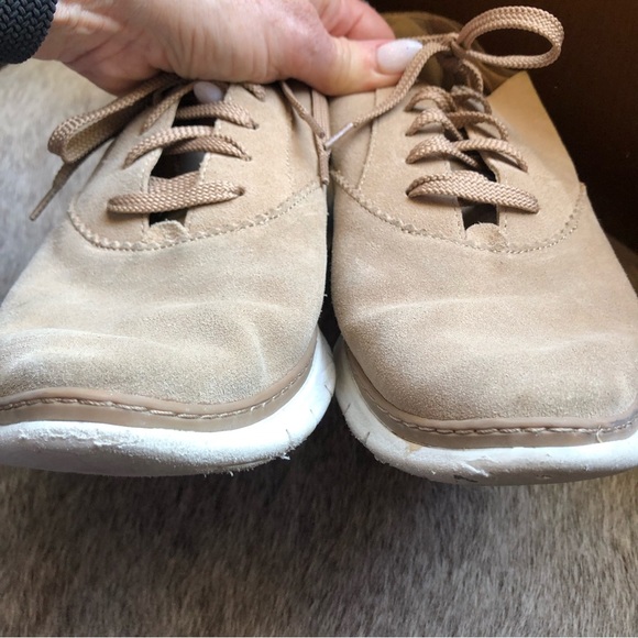 Vionic Taylor tan camel color suede women’s lace up sneaker size 8.5 - Picture 3 of 9